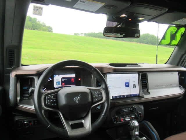 Used 2022 Ford Bronco Outer Banks image 6