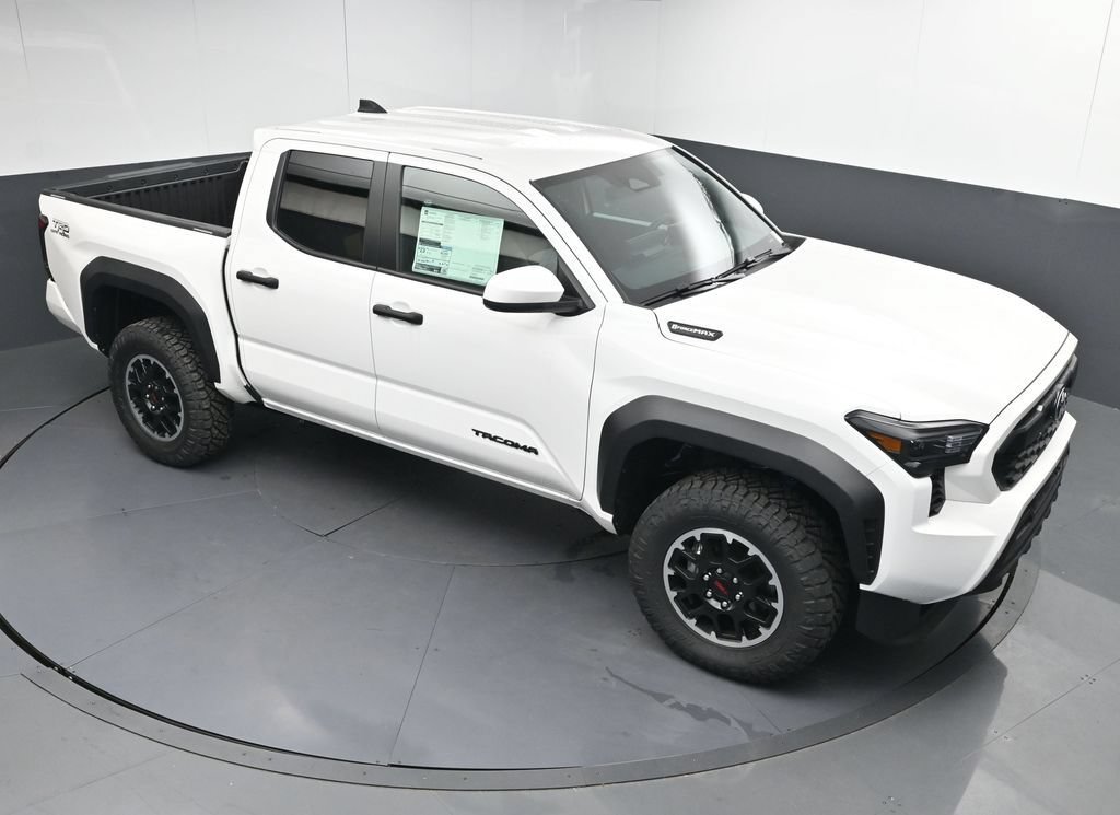 Used 2025 Toyota Tacoma TRD Off-Road AWD/4WD image 36