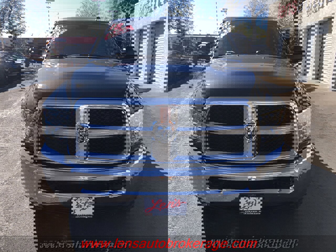 Used 2018 RAM 2500 Tradesman w/ Chrome Appearance Group image 3