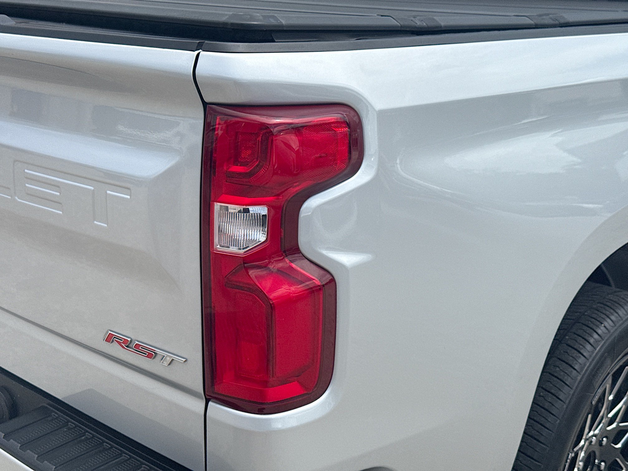 Used 2022 Chevrolet Silverado 1500 RST RWD image 27