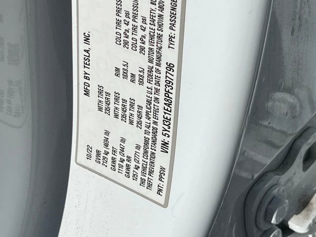 Used 2023 Tesla Model 3 Standard Range image 36