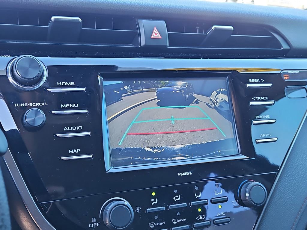 Used 2020 Toyota Camry LE image 26