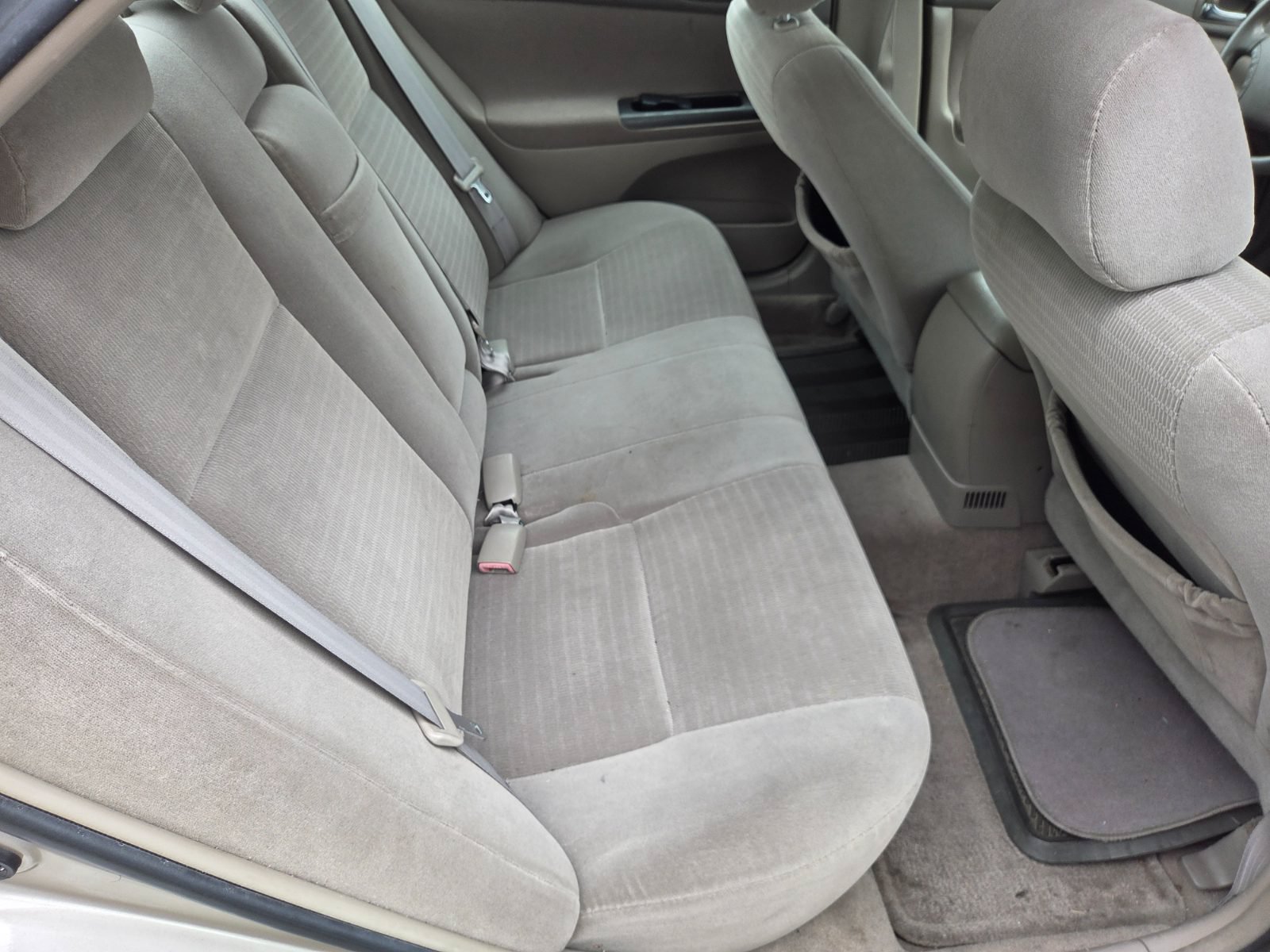 Used 2006 Toyota Camry LE w/ Fleet Convenience Pkg FWD image 13