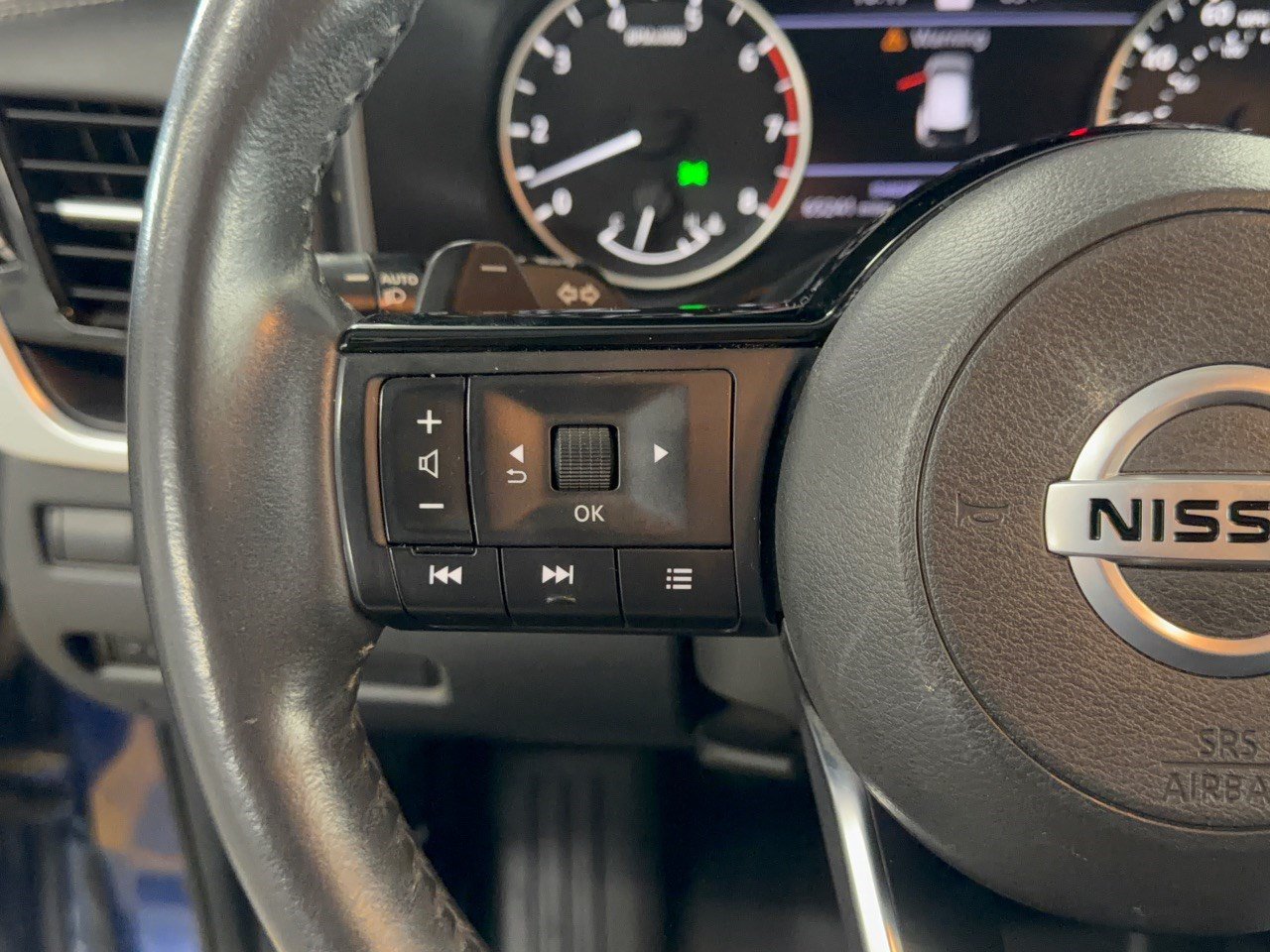 Used 2021 Nissan Rogue SL w/ Premium Package FWD image 18