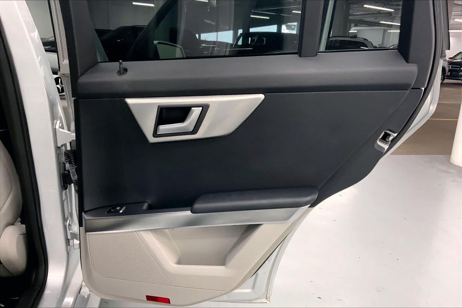 Used 2014 Mercedes-Benz GLK 350 2WD image 12