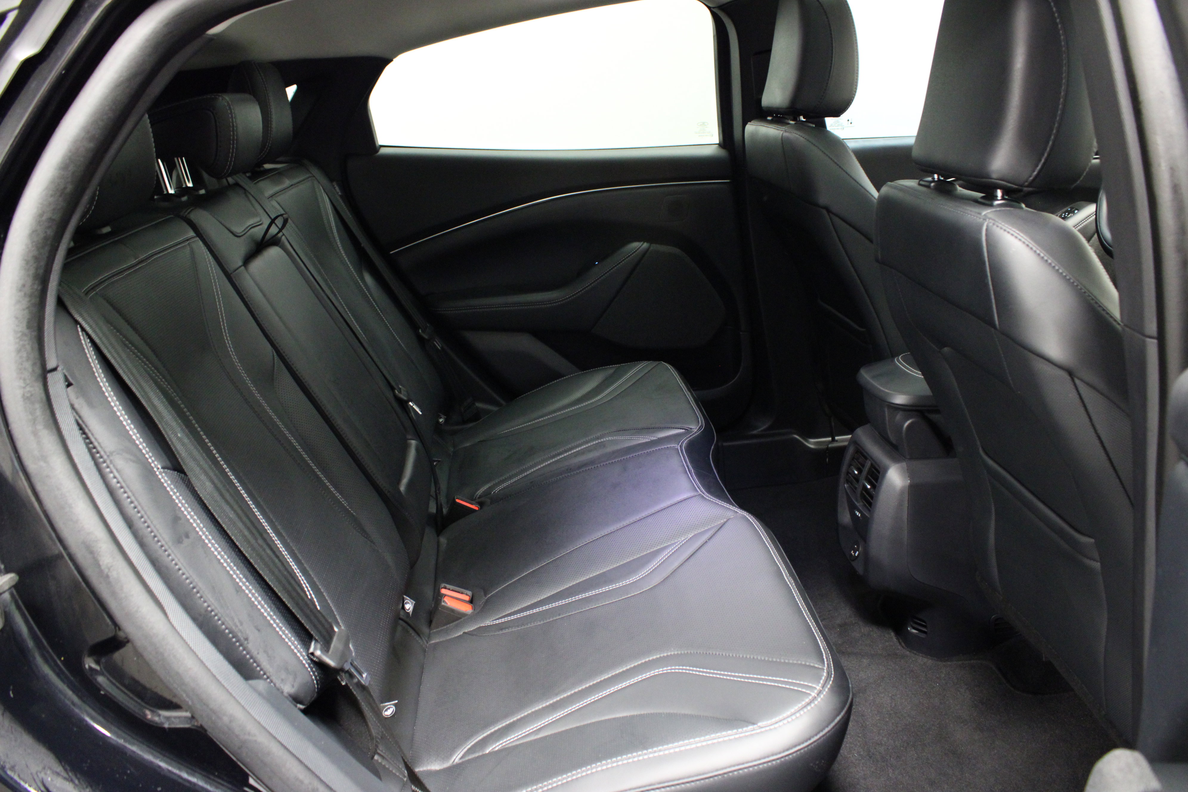 Used 2024 Ford Mustang Mach-E Premium image 16