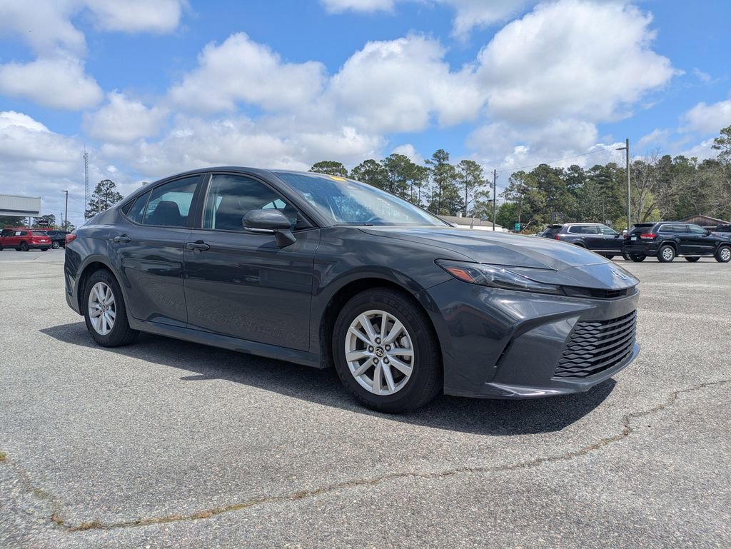 Used 2025 Toyota Camry LE FWD image 2