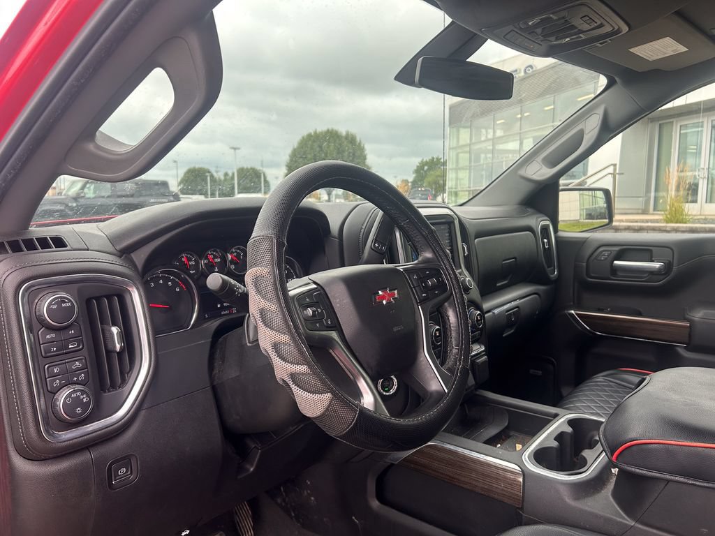 Used 2021 Chevrolet Silverado 1500 RST w/ Rally Edition AWD/4WD image 9