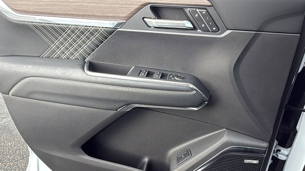 New 2026 GMC Acadia Denali w/ Super Cruise Package image 27