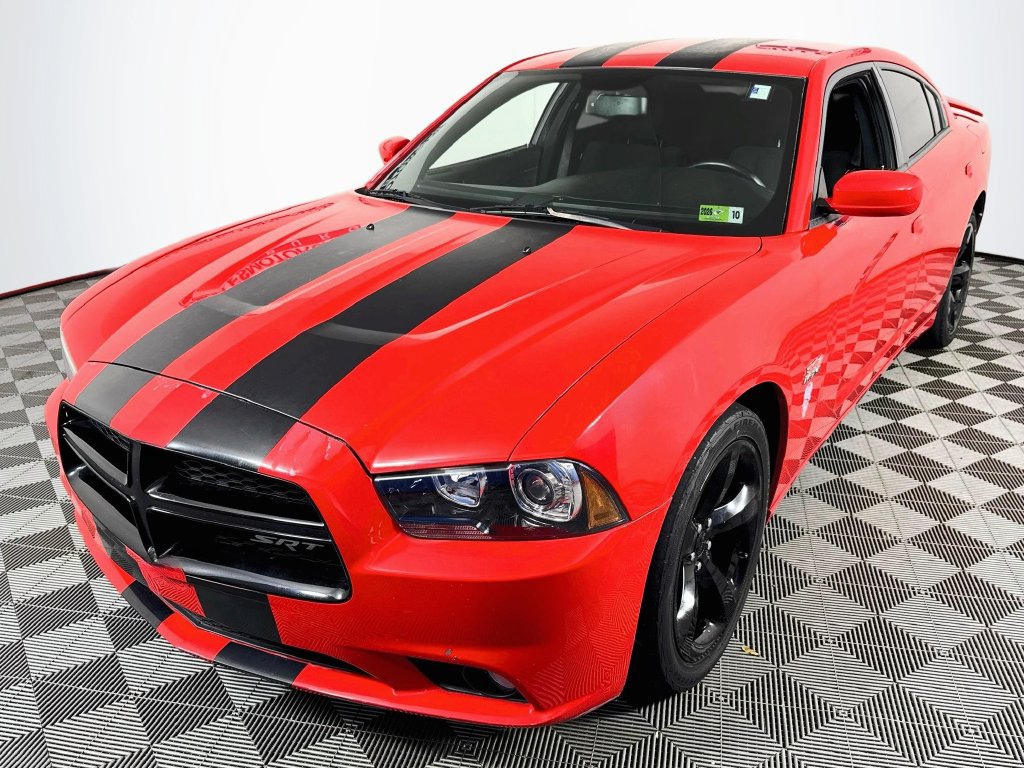 Used 2014 Dodge Charger R/T w/ Blacktop Package RWD image 3
