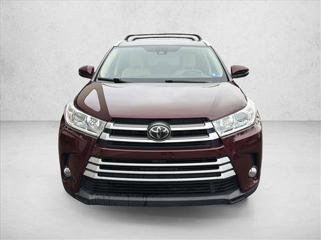 Used 2018 Toyota Highlander XLE video 2