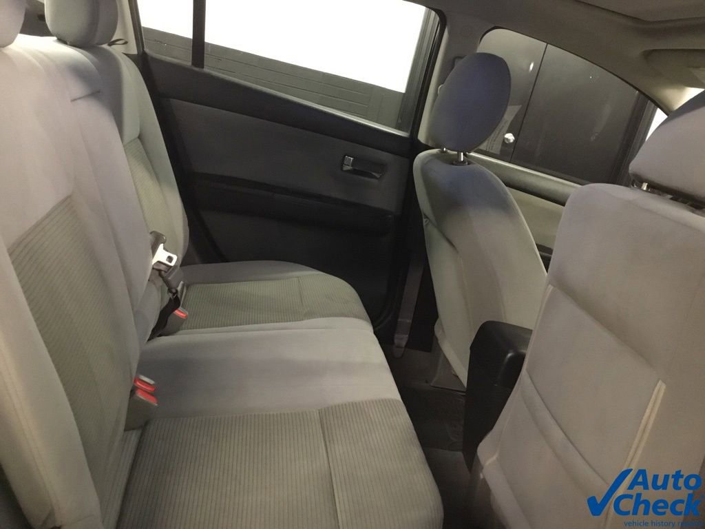Used 2012 Nissan Sentra 2.0 SR w/ Special Edition Pkg FWD image 31