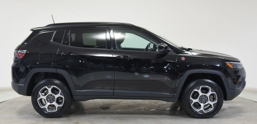 Used 2022 Jeep Compass Trailhawk w/ Trailhawk Elite Group image 12