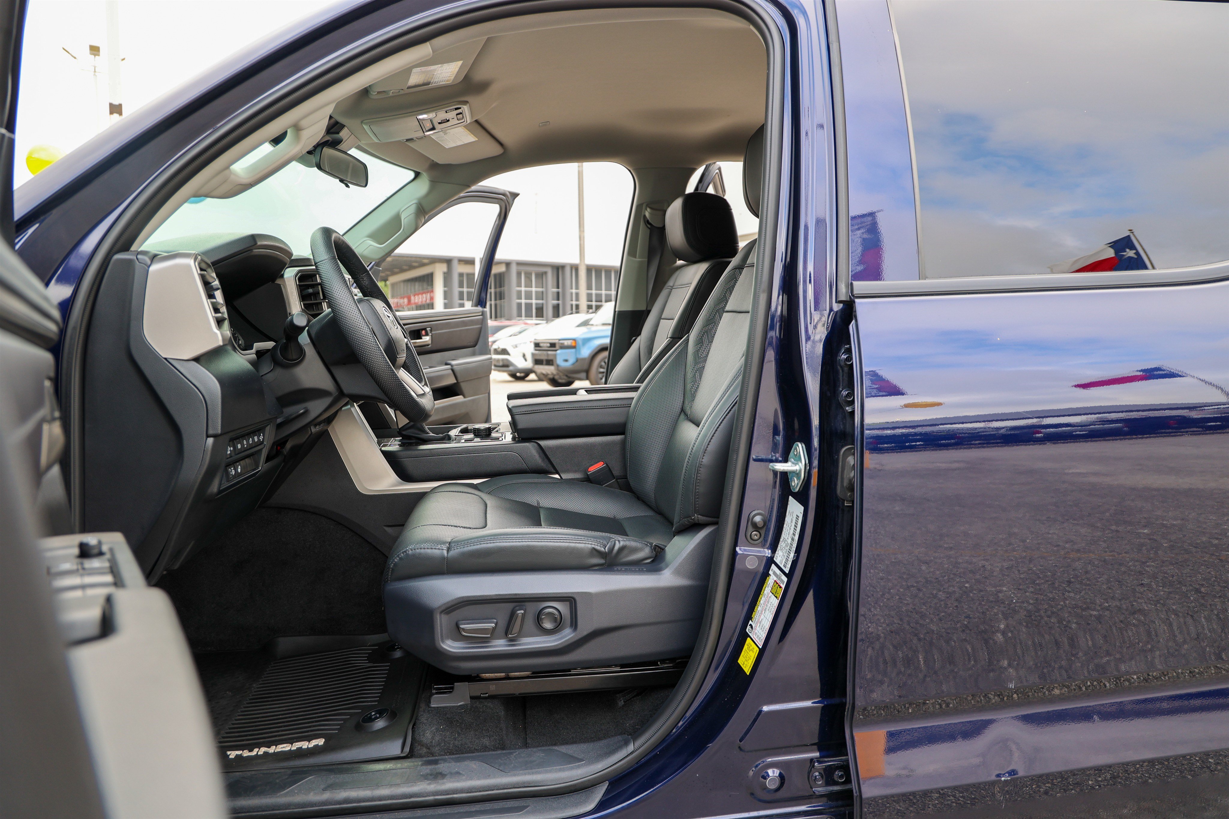 Used 2024 Toyota Tundra SR5 w/ SR5 Premium Package AWD/4WD image 42