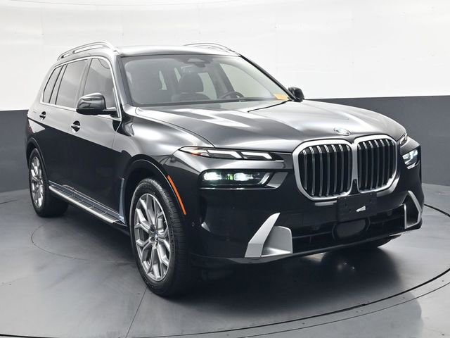 Used 2024 BMW X7 xDrive40i image 2