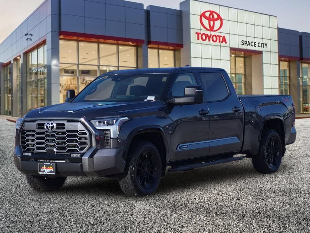 Used 2025 Toyota Tundra Platinum AWD/4WD image 2