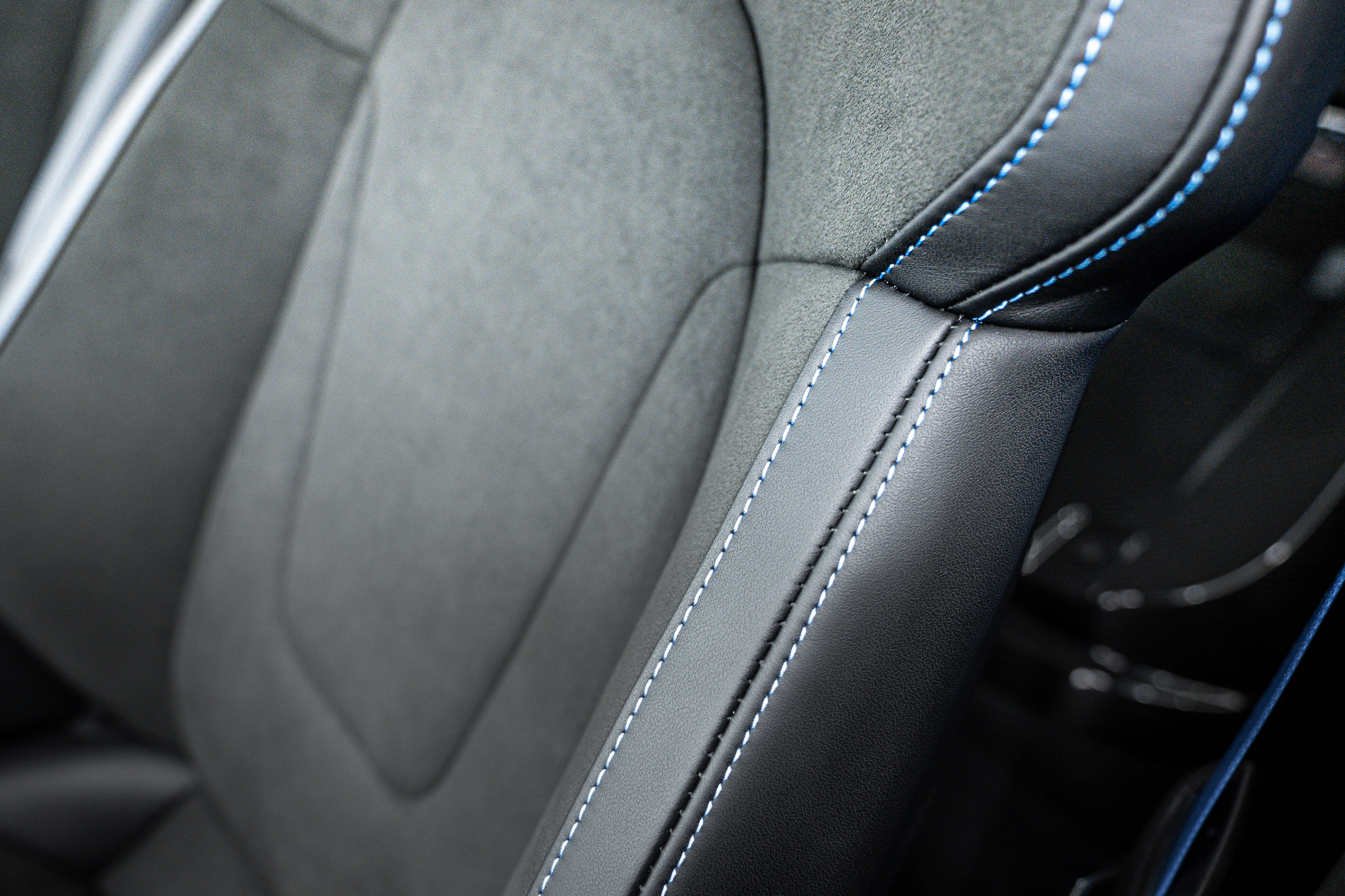 New 2025 Porsche Taycan Turbo GT image 18