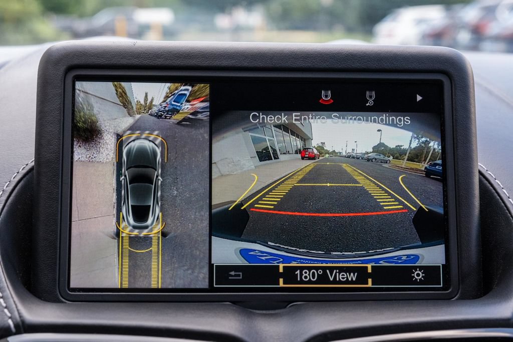 Used 2019 Aston Martin V8 Vantage Coupe RWD image 16