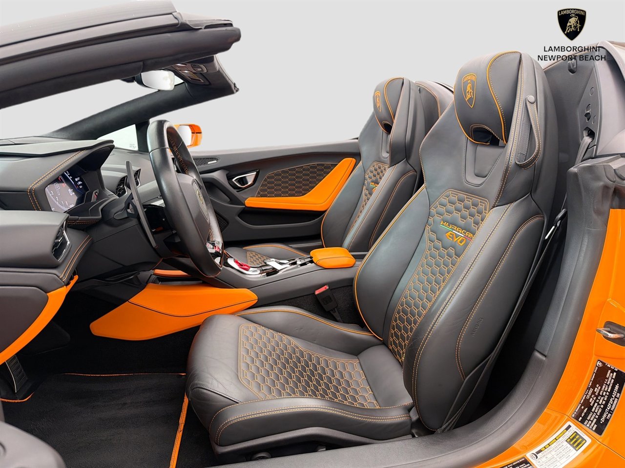 Used 2023 Lamborghini Huracan EVO AWD/4WD image 38