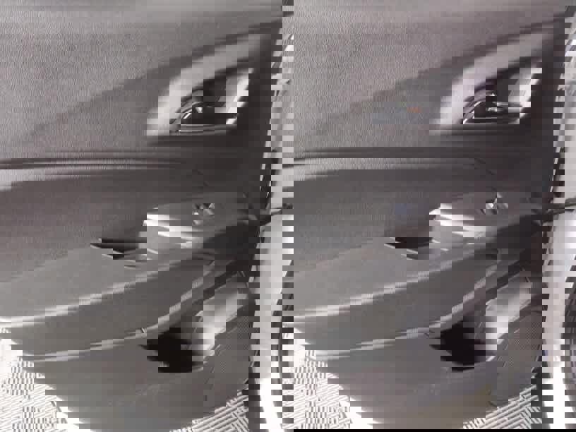 Used 2024 Chevrolet Trax RS w/ Sunroof Package image 16