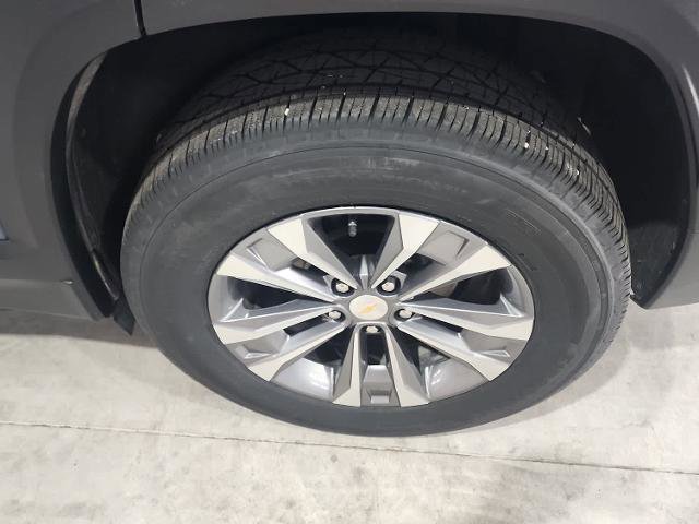 Used 2025 Chevrolet Equinox LT FWD image 12