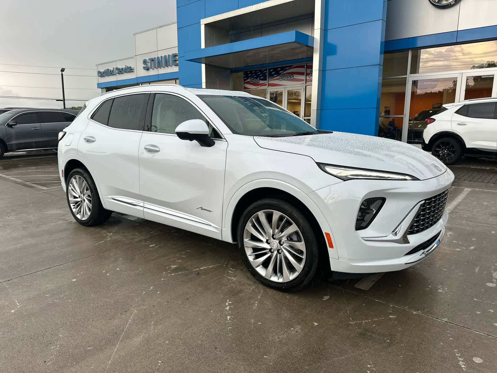 New 2025 Buick Envision Avenir