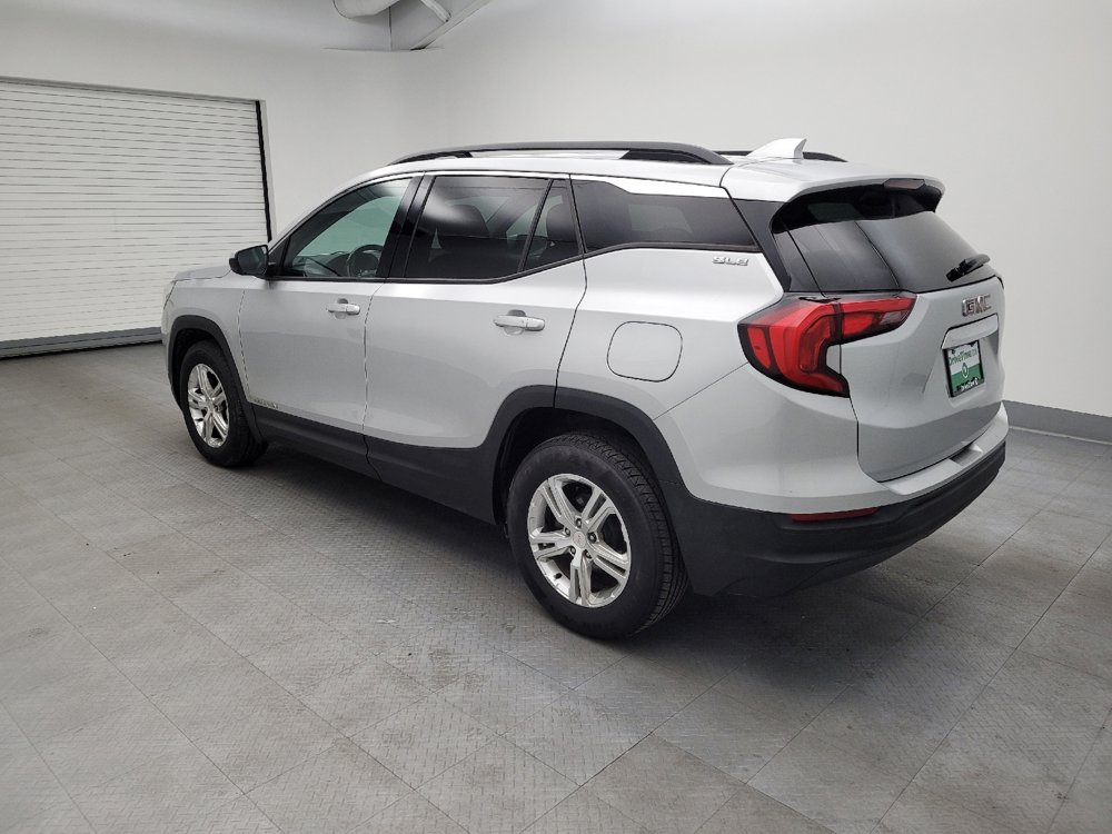 Used 2019 GMC Terrain SLE w/ Driver Convenience Package image 3