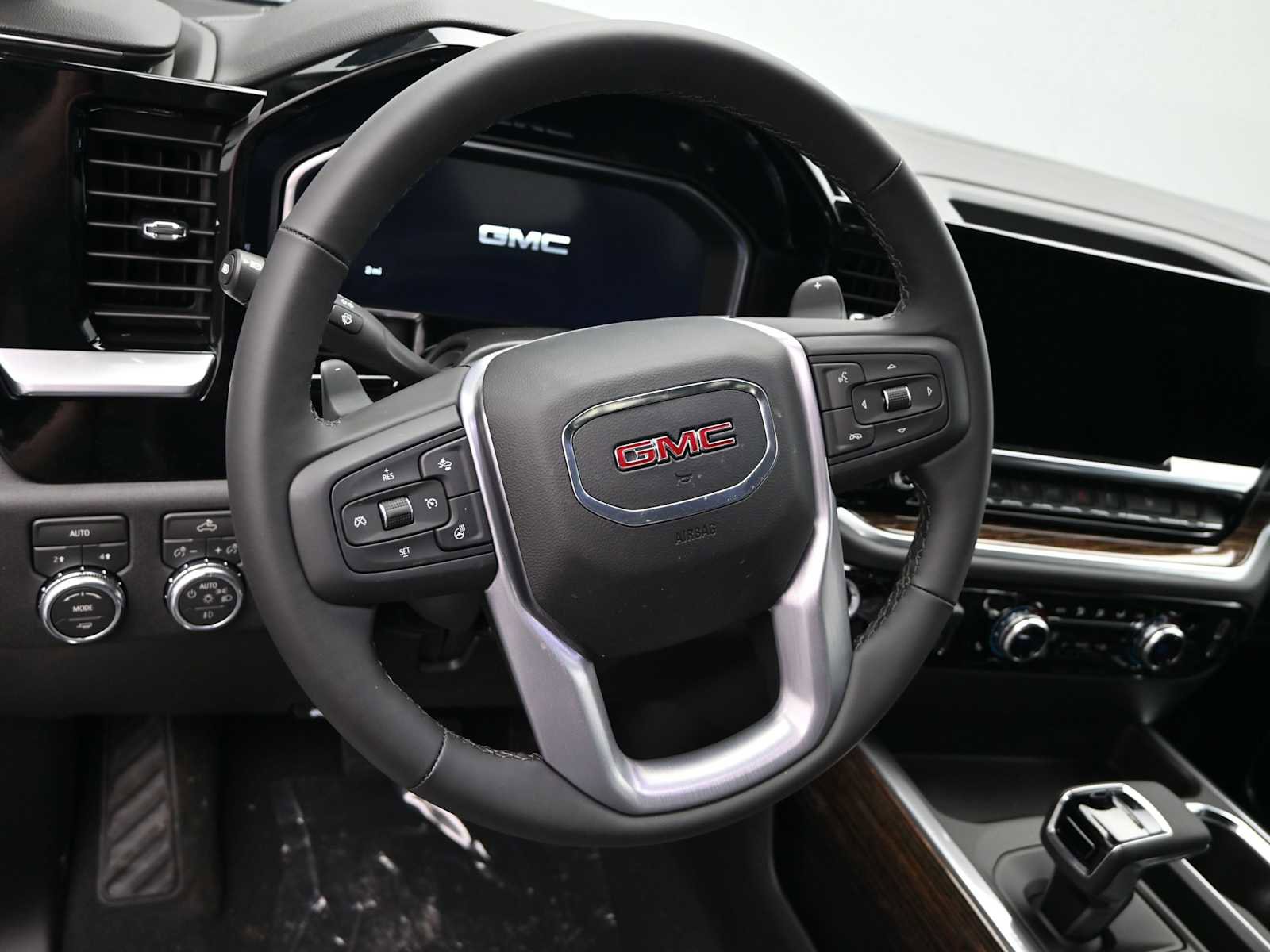 New 2026 GMC Sierra 1500 Elevation image 14