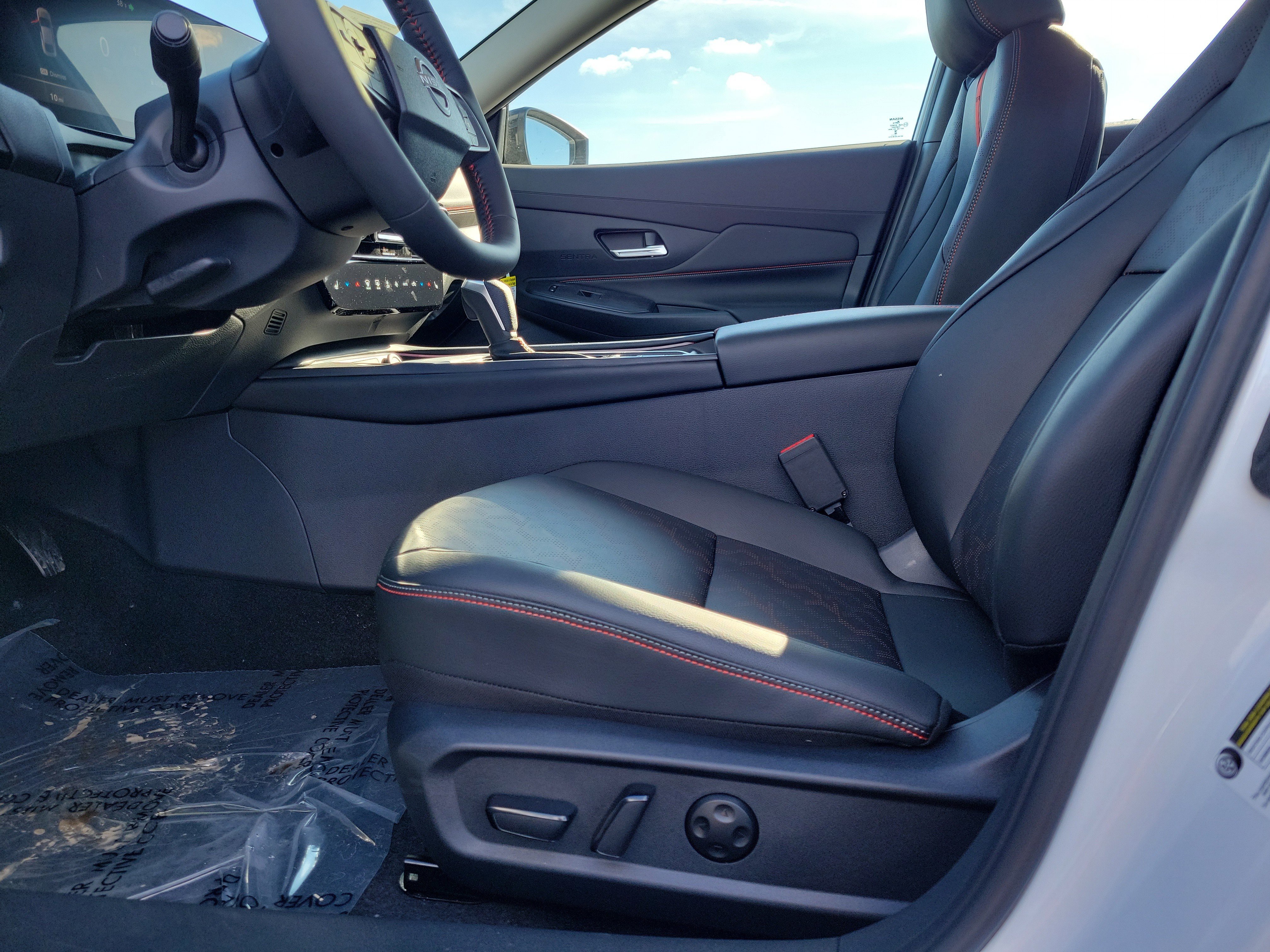 New 2026 Nissan Sentra SR w/ SR Premium Package FWD image 16