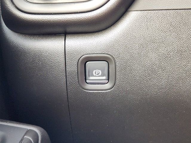 Used 2025 Chevrolet Silverado 2500 Custom w/ Custom Value Package image 28