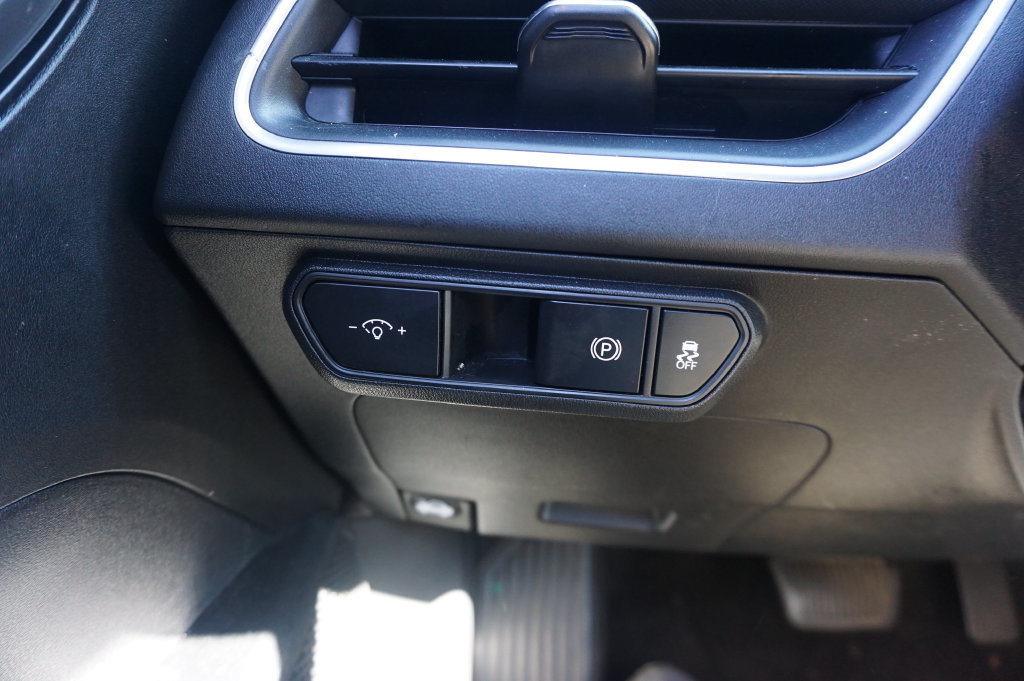 Used 2025 Kia K4 FWD image 5