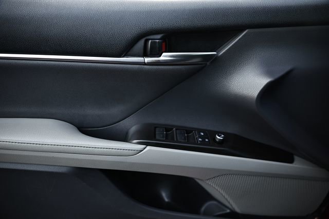 Used 2021 Toyota Camry XSE w/ Navigation Package image 14