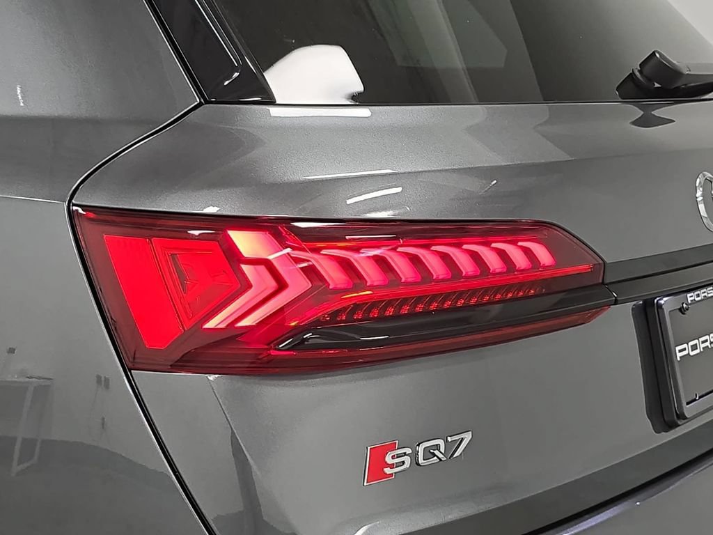 Used 2024 Audi SQ7 Prestige w/ Prestige Package AWD/4WD image 29