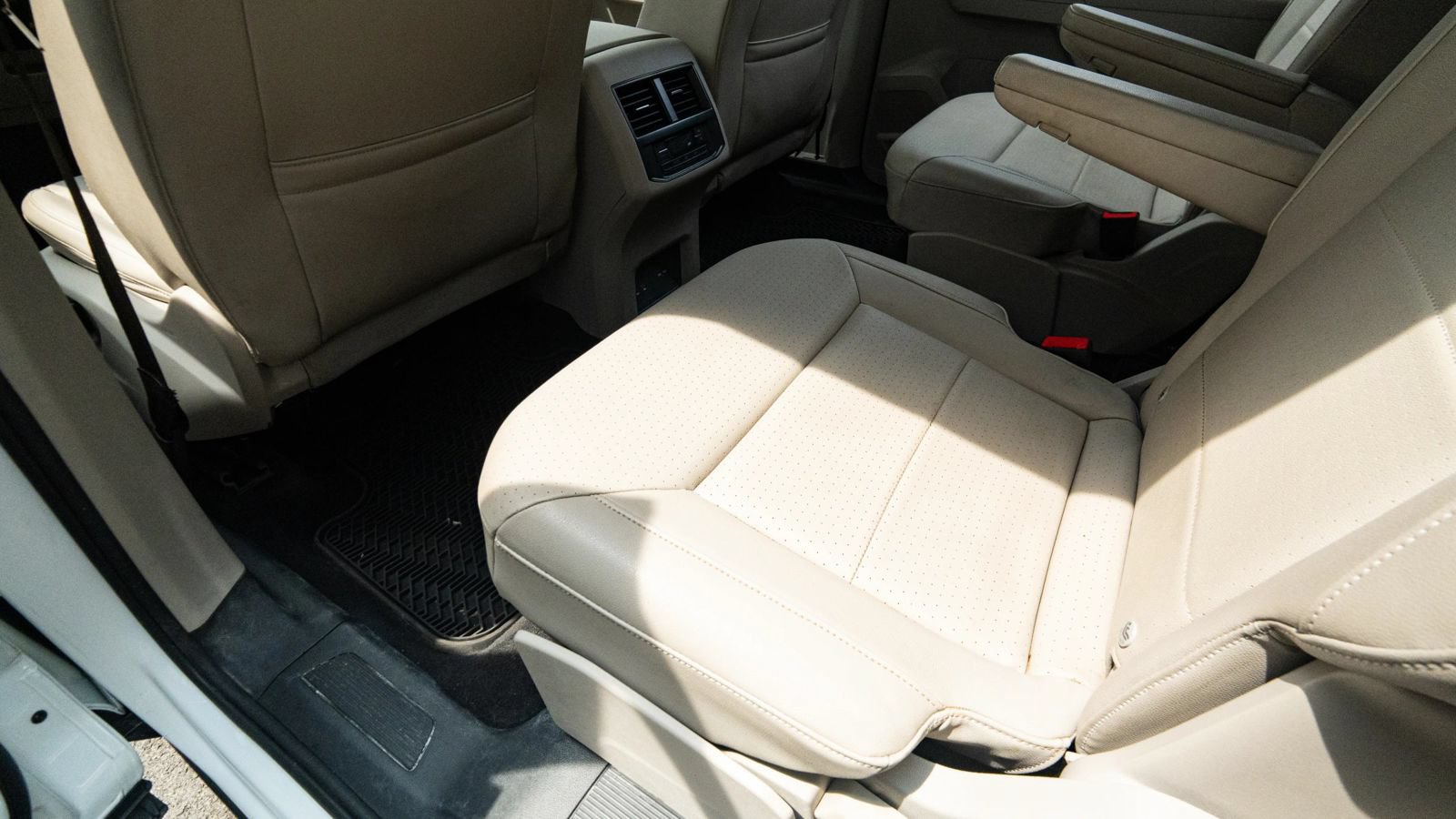 Used 2021 Volkswagen Atlas SE FWD image 27