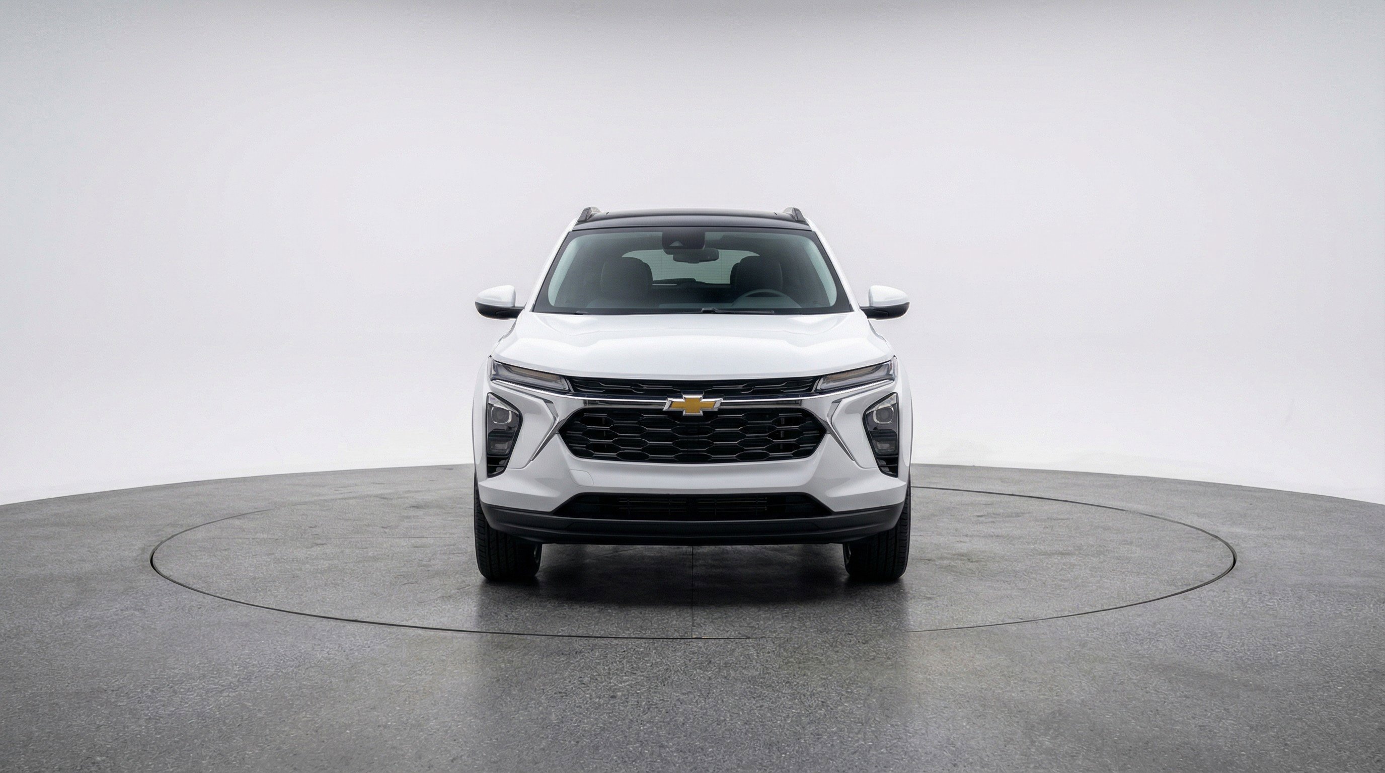 Used 2025 Chevrolet TrailBlazer LT image 2