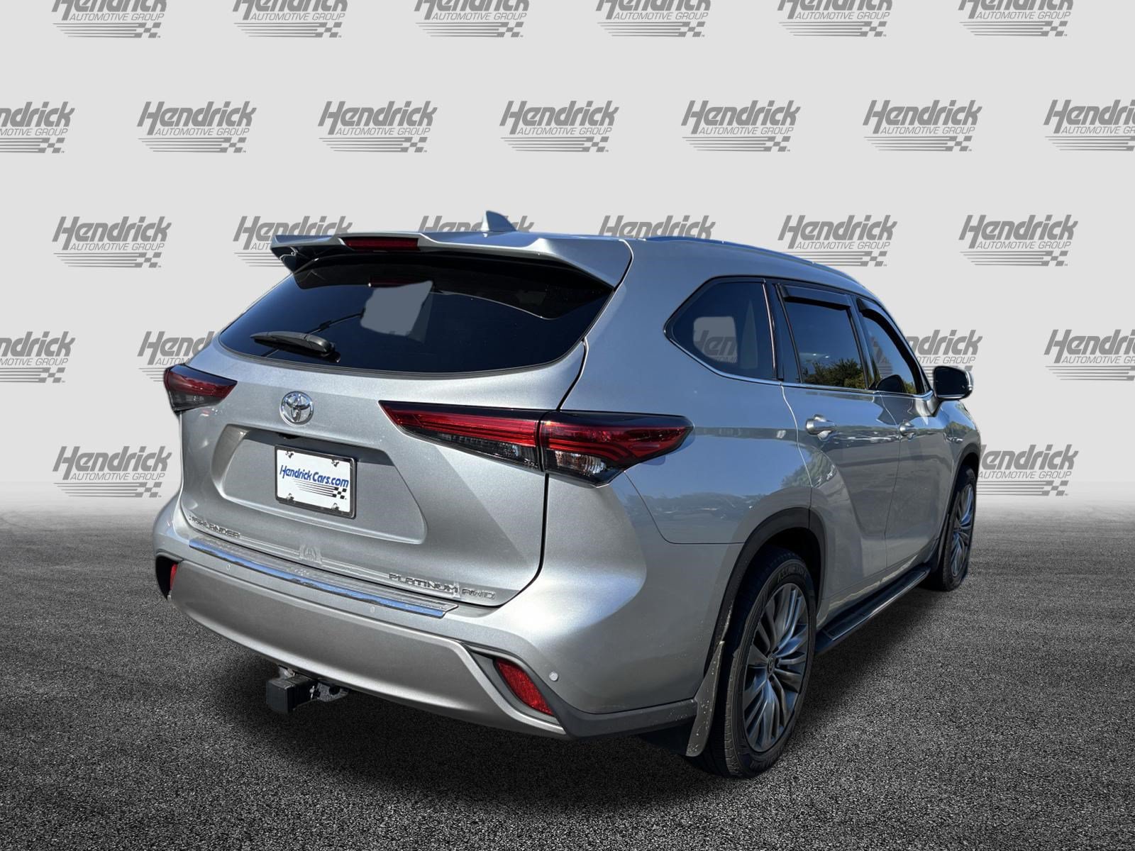 Used 2022 Toyota Highlander Platinum AWD/4WD image 10