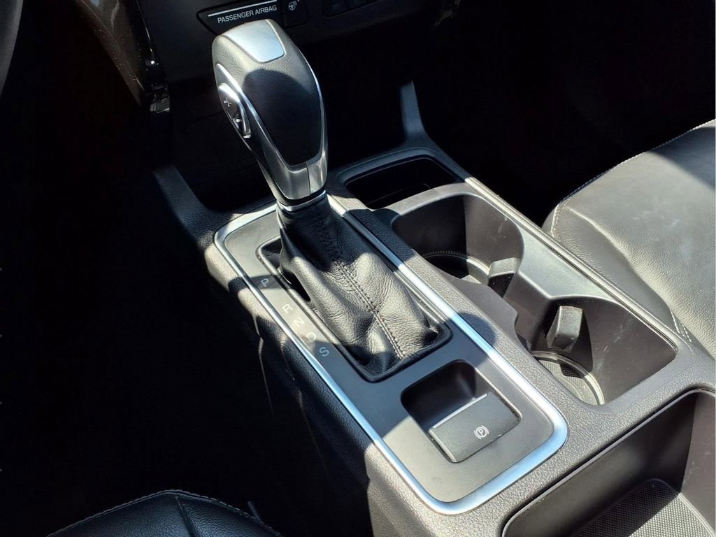 Used 2018 Ford Escape Titanium image 10