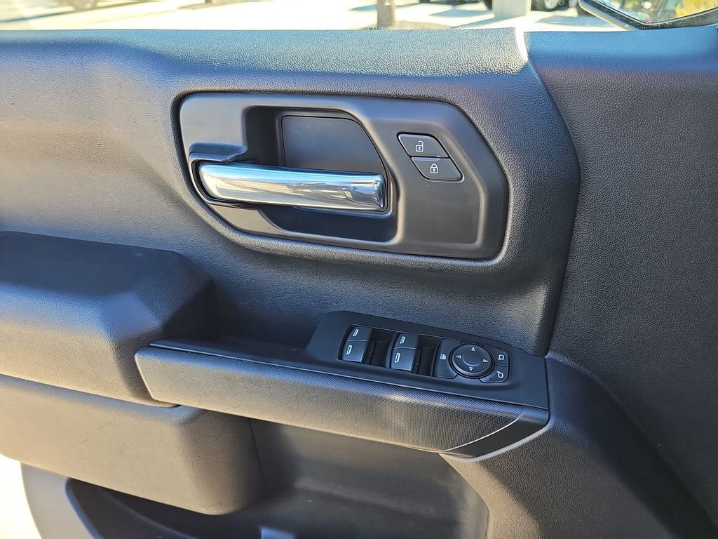 Used 2022 Chevrolet Silverado 1500 Custom image 32