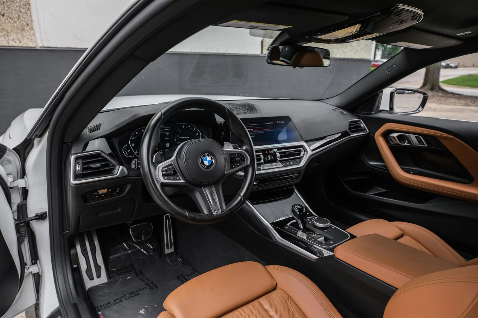 Used 2022 BMW 230i Coupe w/ M Sport Package RWD image 2