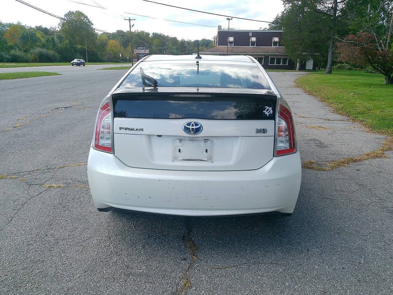 Used 2013 Toyota Prius Five FWD image 7