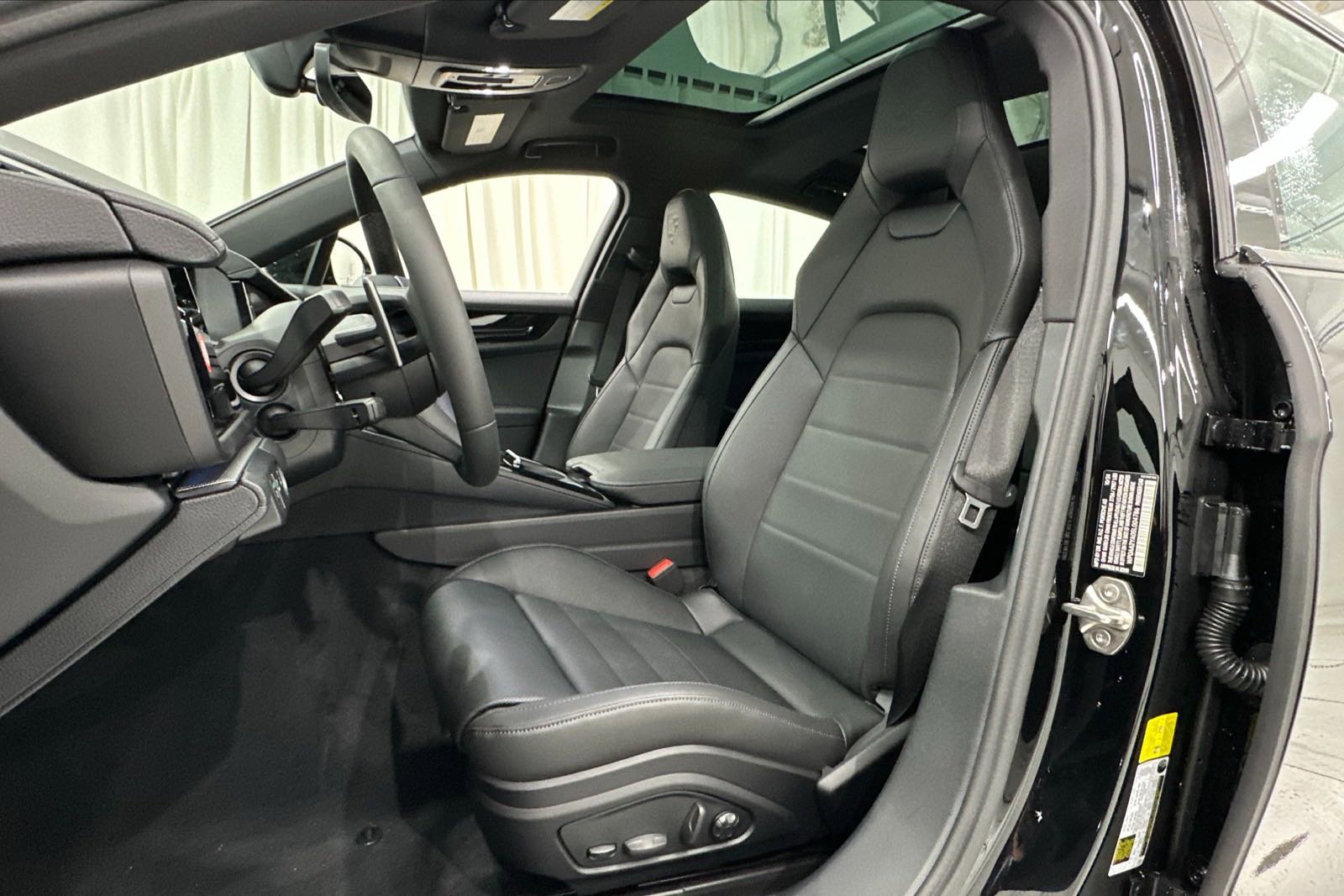 New 2025 Porsche Panamera image 29