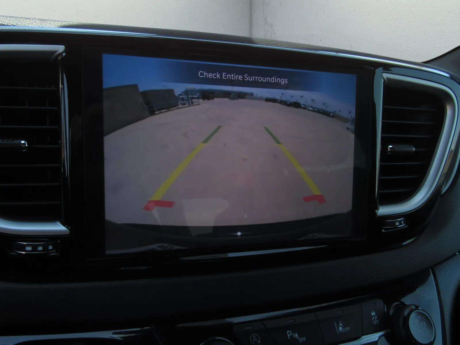Used 2025 Chrysler Pacifica Select FWD image 20