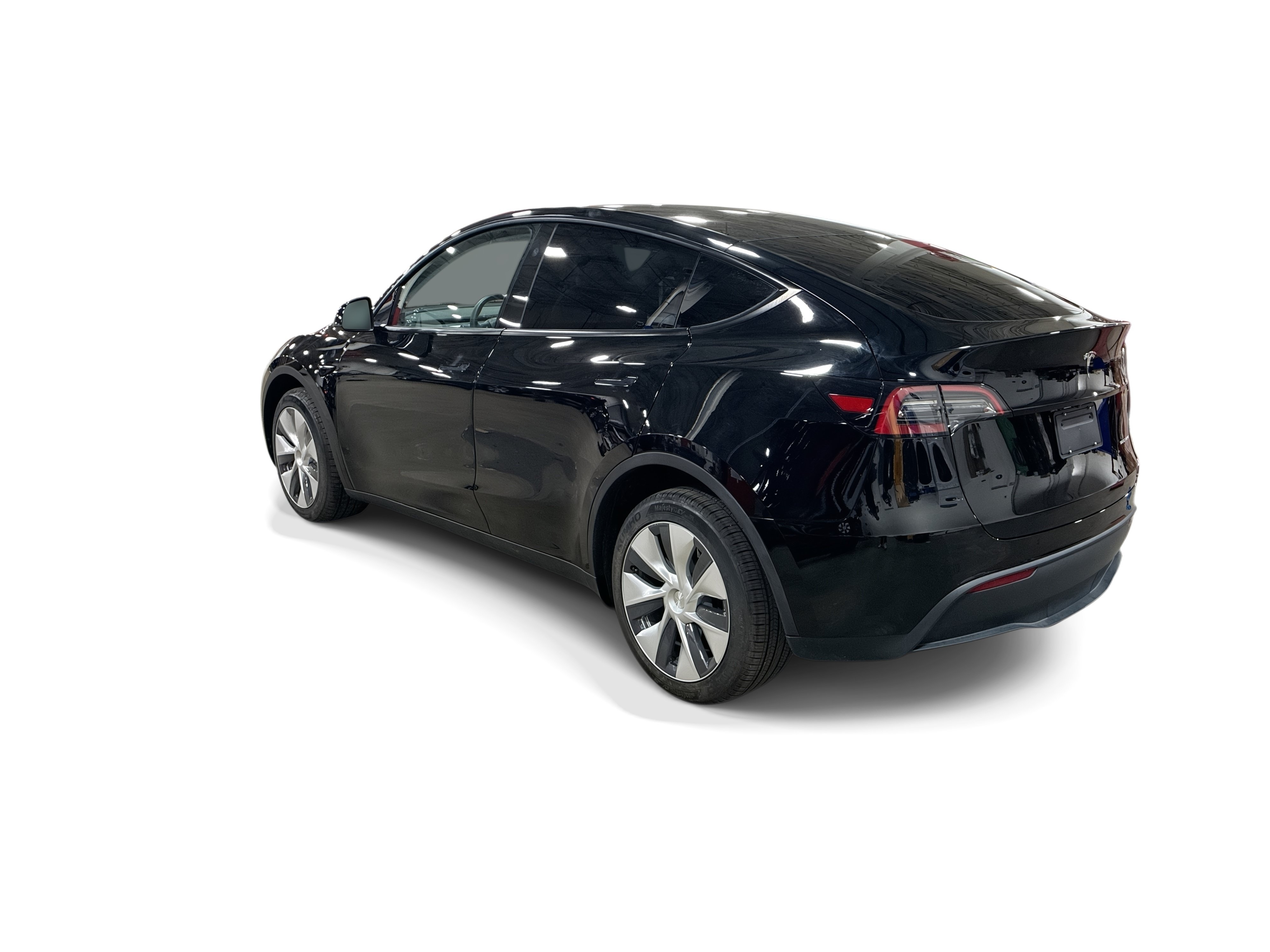 Certified 2023 Tesla Model Y Long Range AWD/4WD image 4