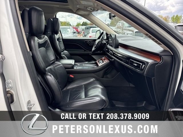 Used 2022 Lincoln Aviator Reserve w/ Equipment Group 201A AWD/4WD image 13