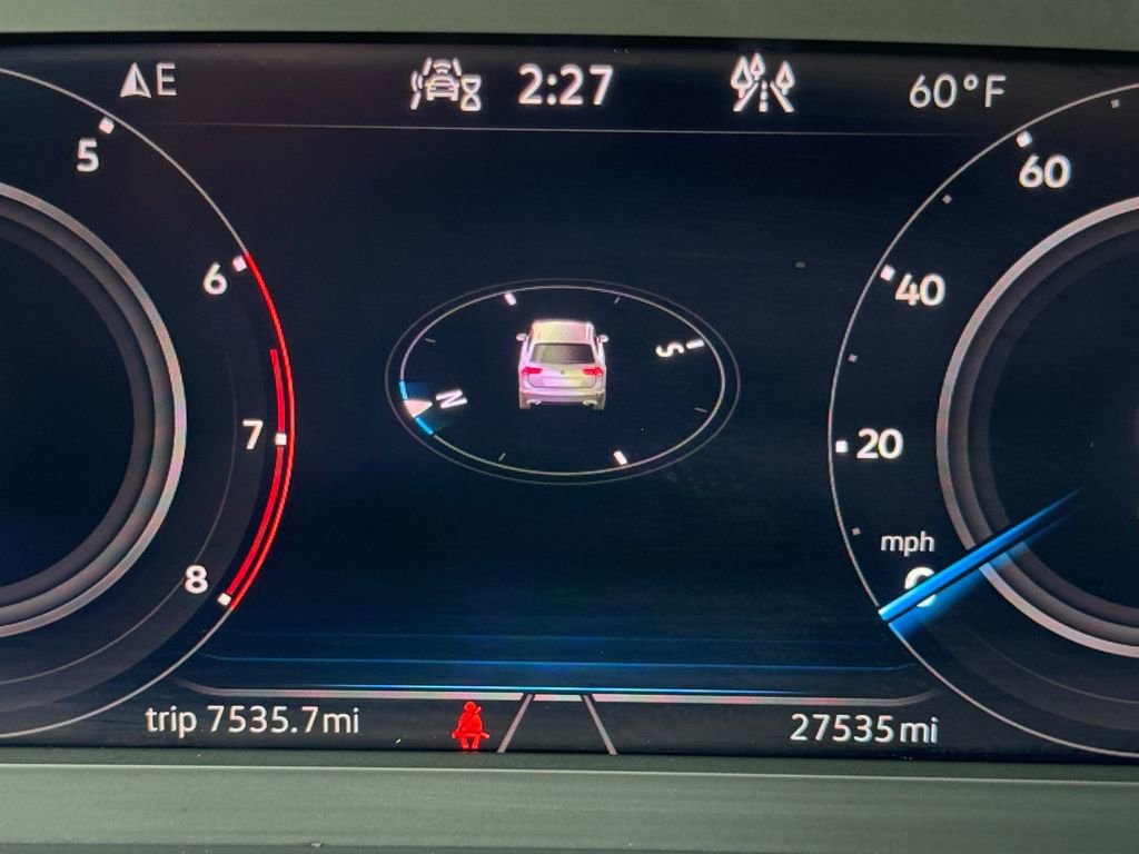 Used 2022 Volkswagen Tiguan SEL R-Line image 13