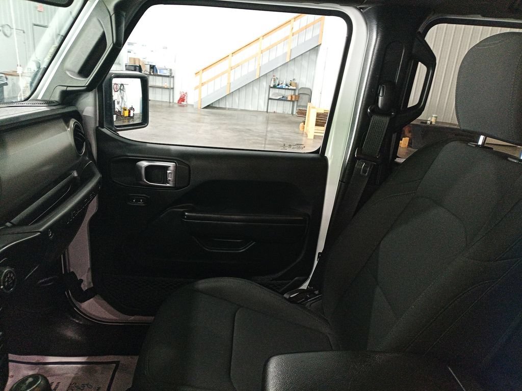 Used 2020 Jeep Wrangler Unlimited Sport S AWD/4WD image 11