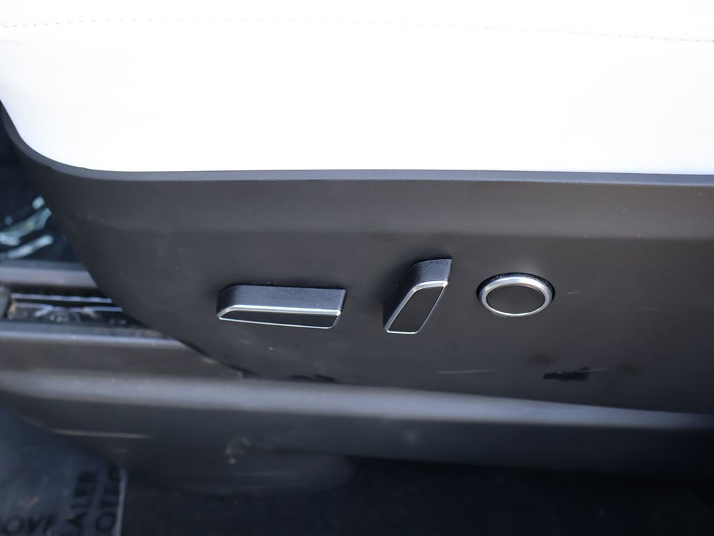 Used 2022 Tesla Model X AWD/4WD image 33