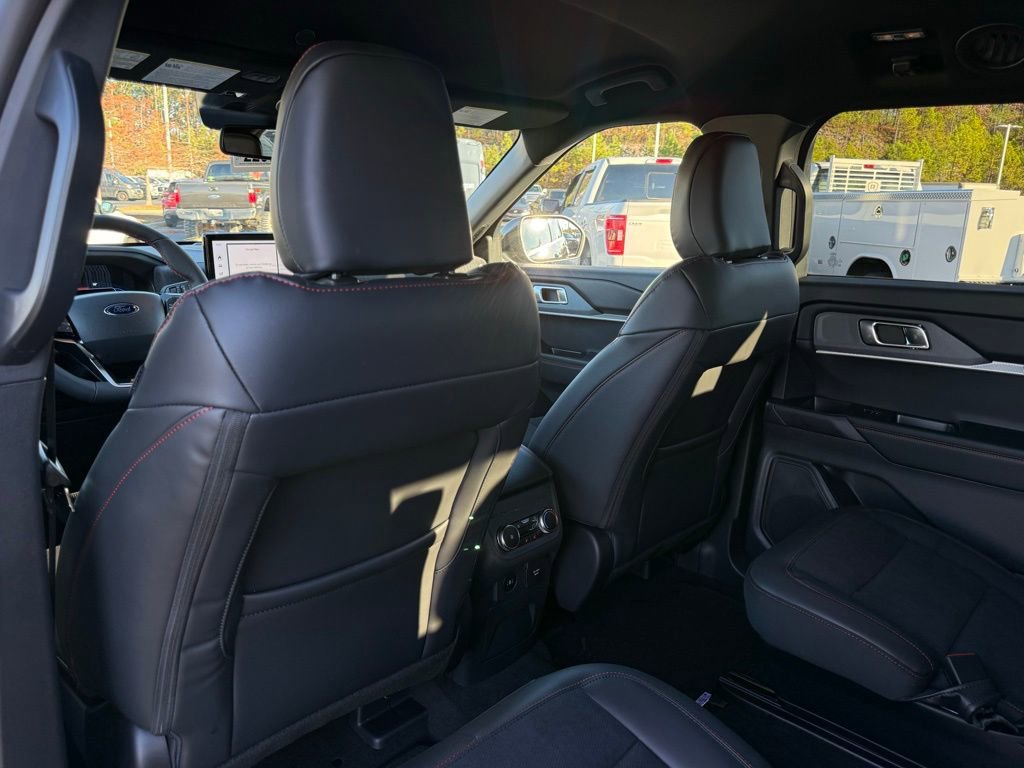 New 2026 Ford Explorer ST image 25