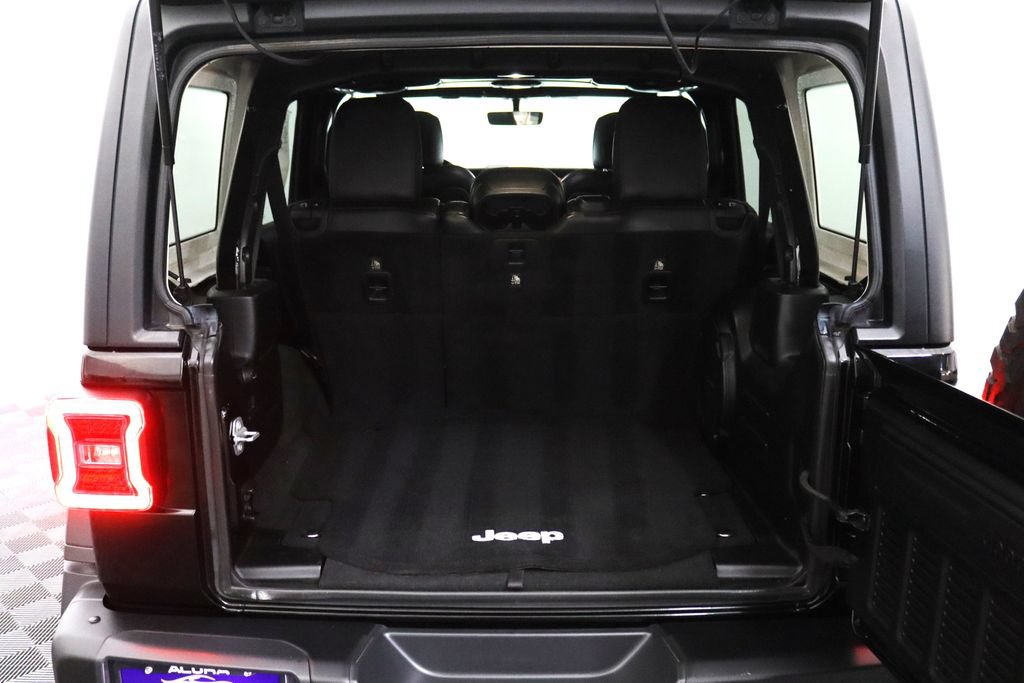 Used 2018 Jeep Wrangler Unlimited Rubicon AWD/4WD image 30
