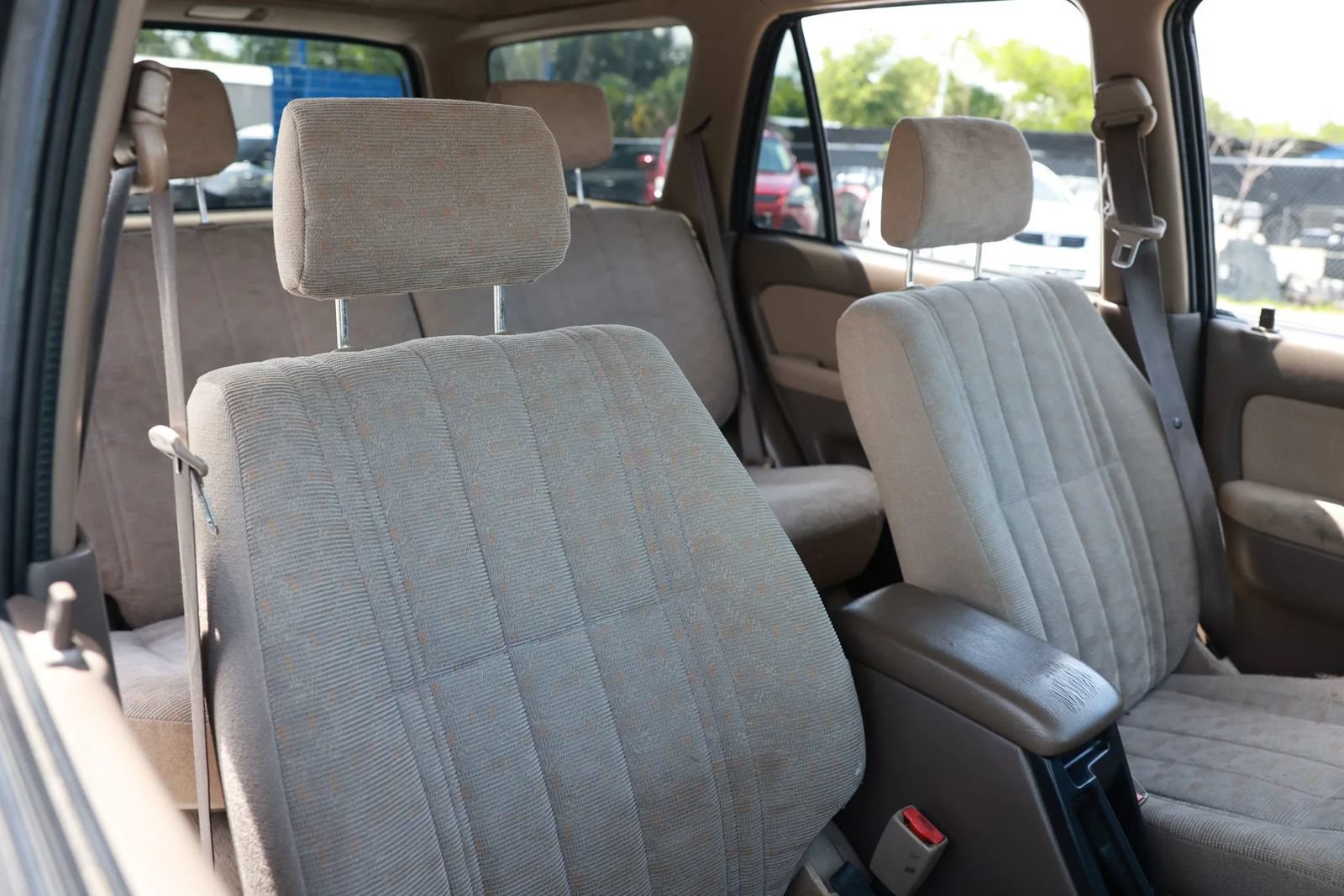 Used 2000 Toyota 4Runner 2WD w/ Upgrade Value Pkg 1 image 25